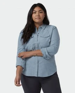 Stio Women's Ashton Chambray Shirt
