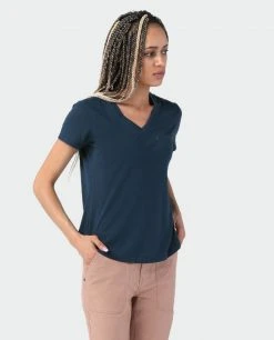Stio Women's Divide V-Neck SS