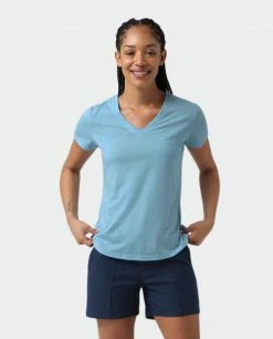 Stio Women's Divide V-Neck SS